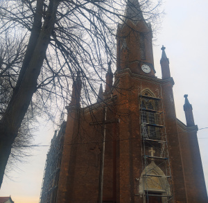 Kościół p.w. Św. Katarzyny Dziewicy i Męczennicy w Iwaniskach