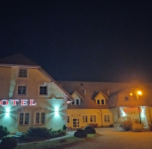 Willa Park Hotel-Restauracja