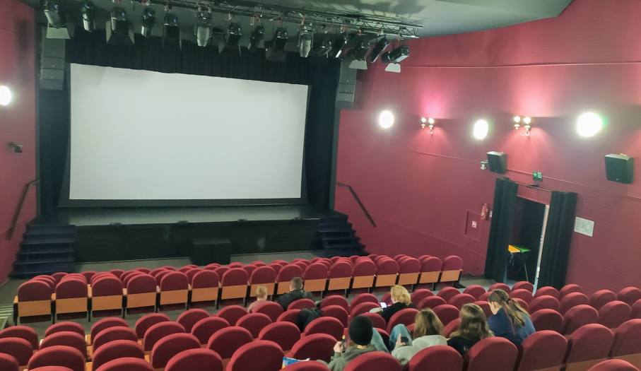 Sala kino opatów