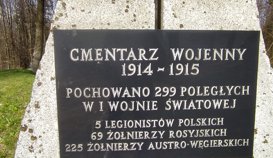 cmentarz wojenny Gołoszyce